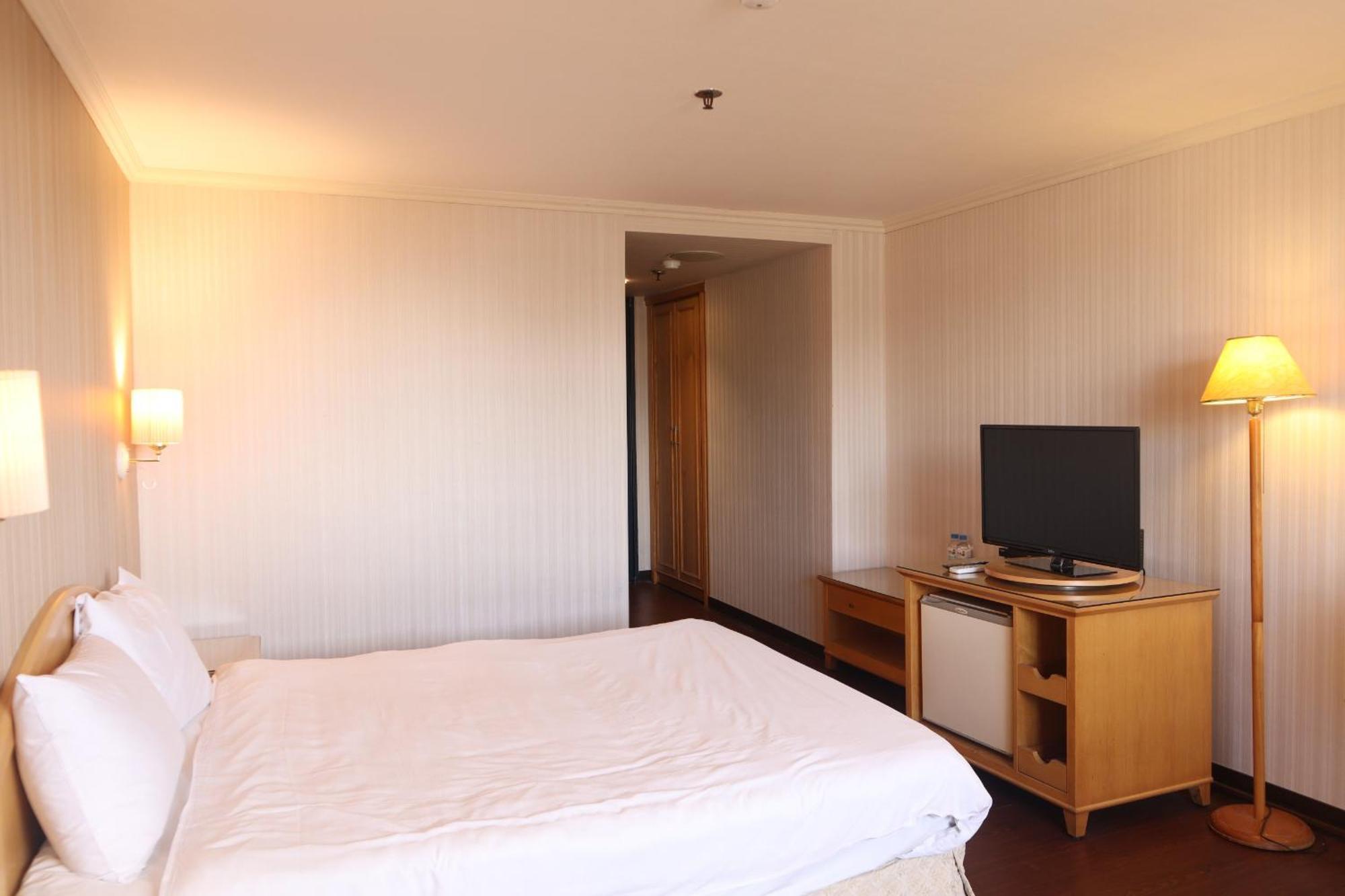 Hermes Hotel Hsinchu Dış mekan fotoğraf